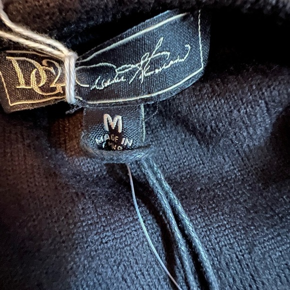 NWT DG2 black scrunch/tie front long sleeve sweater - Picture 2 of 4